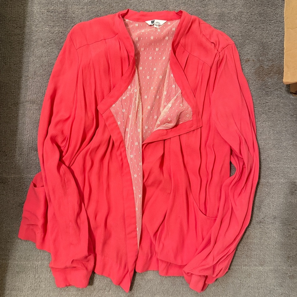 Red Lace Lined Cardigan with Pockets & Shoulder Epaulettes Women’s Medium